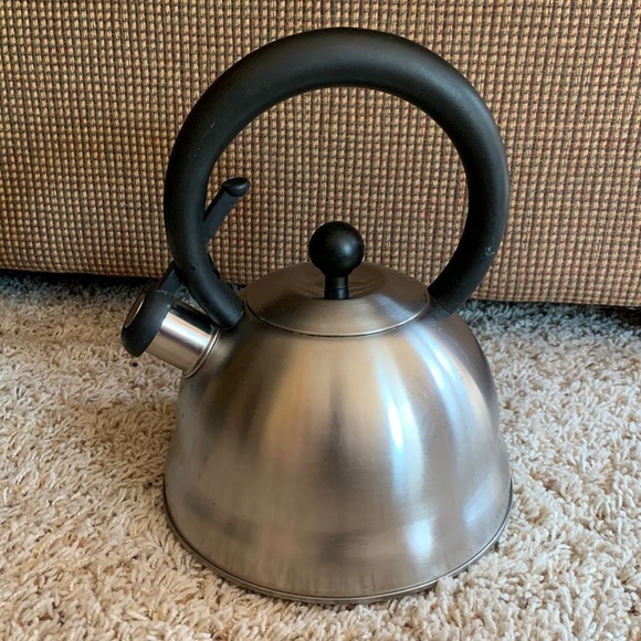 Other - Silver kettle for water or tea